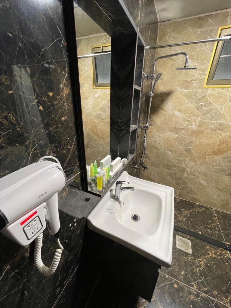 Madison Hotel Amman Luaran gambar